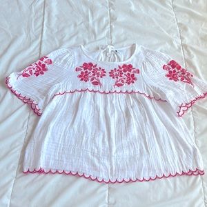 Old Navy oversized embroidered short sleeve blouse
